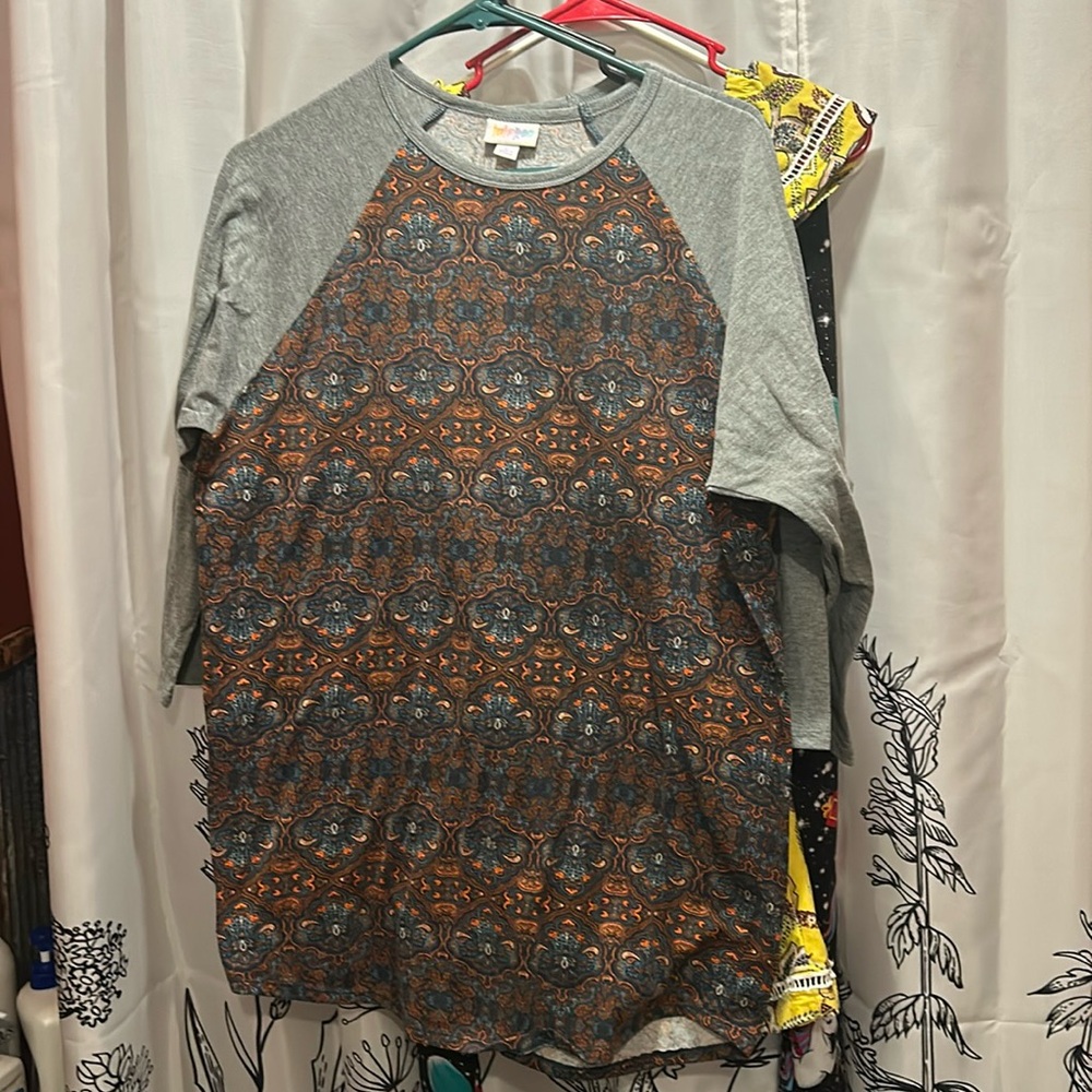 Lularoe 3/4 sleeve two toned